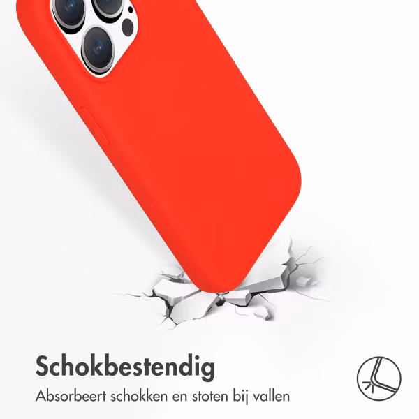 Accezz Liquid Silicone Backcover Apple iPhone 15 Pro - Rood