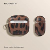 Selencia Sabi Case met panterprint  Apple Airpods 4 - Mocha Brown