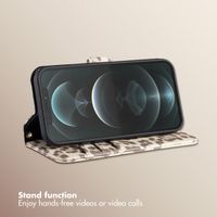 Selencia Sabi Bookcase with Leopard Print Apple iPhone 12 (Pro) - Soft Ivory