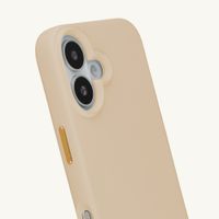 Selencia Rivièra MagSafe Backcover met afneembare haakjes Apple iPhone 17 - Milky Latte