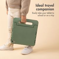 imoshion Kids-Proof Back Cover with Handle Apple iPad 11 (2025) 11 inch A16 / iPad 10 (2022) 10.9 inch - Olive Green
