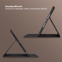 Selencia Riva Bookcase Apple iPad 9 (2021) 10.2 inch / iPad 8 (2020) 10.2 inch / iPad 7 (2019) 10.2 inch - Beige