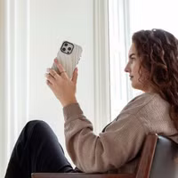 Selencia Vivid Backcover met MagSafe Apple iPhone 15 Pro - Nature Light Brown