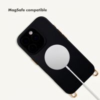 Selencia Rivièra MagSafe Back Cover with detachable hooks Apple iPhone 16 Pro - Velvet Black