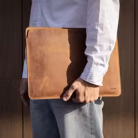 Accezz Leather Laptop hoes Apple MacBook 15 inch - Laptopsleeve - Cognac