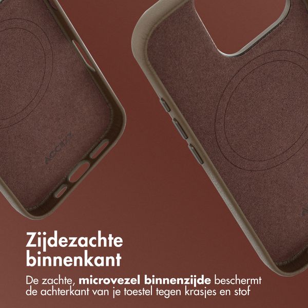 Accezz MagSafe Leather Backcover Apple iPhone 16 Pro - Coffee Brown