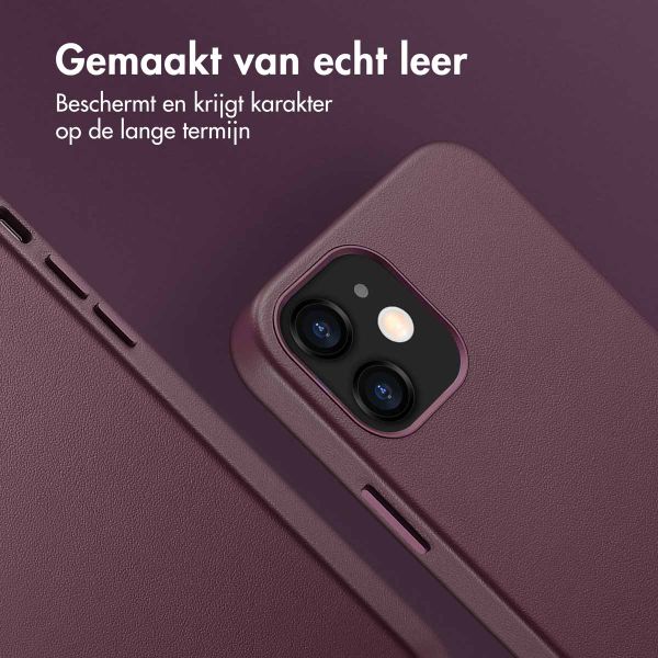 Accezz MagSafe Leather Backcover Apple iPhone 12 (Pro) - Heath Purple