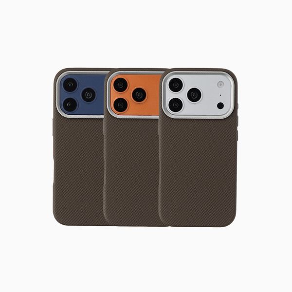 Accezz Mesh Backcover met MagSafe Apple iPhone 17 Pro - Bruin