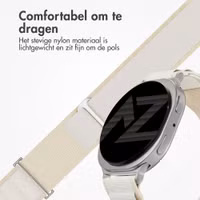 Accezz Nylon Alpine bandje Samsung Galaxy Watch 9 (40/44mm) / Watch 8 (40/44mm) / Classic (46mm) - Sterrenlicht