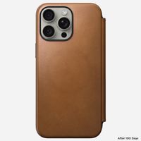Nomad Modern Leather FolioBookcase Apple iPhone 15 Pro Max - English Tan