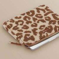 Selencia Teddy Laptop hoes 13-14 inch - Laptopsleeve - Vanilla Leopard