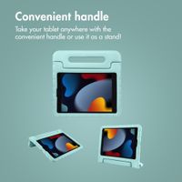 imoshion Kids-Proof Back Cover with Handle Apple iPad 9 (2021) 10.2 inch / iPad 8 (2020) 10.2 inch / iPad 7 (2019) 10.2 inch - Soft Blue