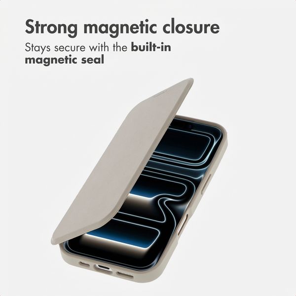 imoshion Transparent Bookcase with MagSafe Apple iPhone 17 Pro - Beige