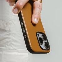 Nomad Modern Leather Case met MagSafe Apple iPhone 16 Pro Max - English Tan
