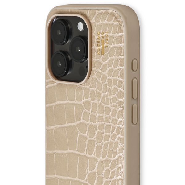 iDeal of Sweden Vegan Leather Backcover iPhone 15 Pro - Warm Beige Croco