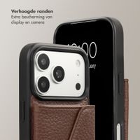 Selencia Sera Telefoonhoes met Koord en Envelop Pashouder Apple iPhone 17 Pro - Chocolate Brown