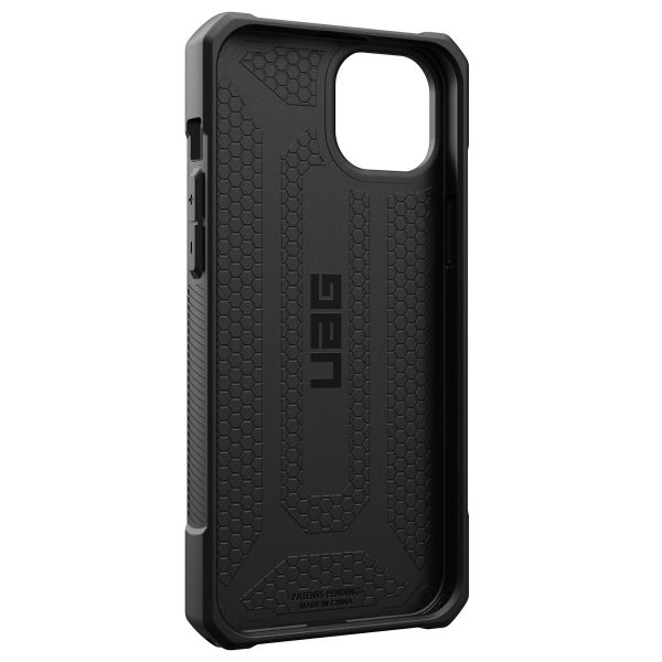 UAG Monarch Backcover iPhone 15 Plus - Carbon Fiber