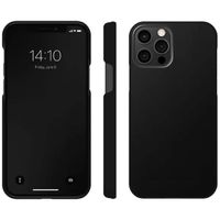 iDeal of Sweden Atelier Backcover iPhone 12 (Pro) - Intense Black