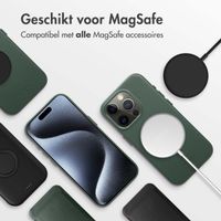 Accezz MagSafe Leather Backcover Apple iPhone 15 Pro - Cedar Green