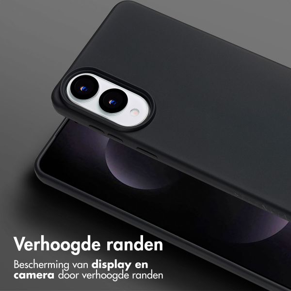 Selencia Siliconen hoesje met afneembaar koord Samsung Galaxy S25 Edge - Zwart