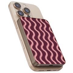 Selencia Vivid Powerbank 5.000 mAh - Draadloze Powerbank - MagSafe en Qi - Desert Gold / Wavy Baby Burgundy