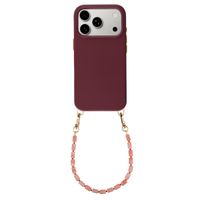 Selencia Rivièra MagSafe Backcover met afneembare haakjes voor de Apple iPhone 17 Pro - Bold Burgundy + Sorbet Pop Polskoord - Pink