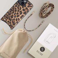 Selencia Nova Backcover met koord en pashouder iPhone 14 - Leopard