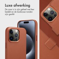 Accezz Leather Bookcase 2-in-1 met MagSafe Apple iPhone 15 Pro - Sienna Brown
