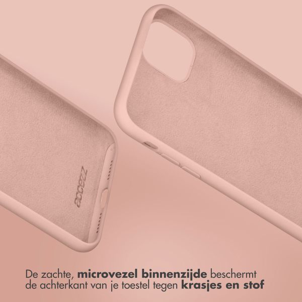 Accezz Liquid Silicone Backcover Apple iPhone 12 (Pro) - Roze