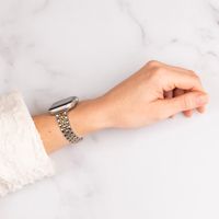 Selencia Slim Steel Jubilee Inspired schakelbandje Apple Watch Series 1 t/m 9 / SE (38/40/41 mm) | Series 10 / 11 (42 mm) - Zilver & Goud