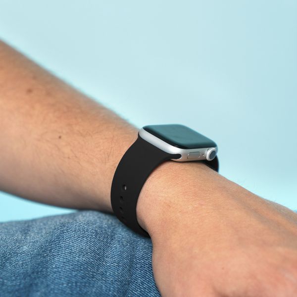 imoshion Siliconen bandje Fitbit Versa 4 / 3 / Sense (2) - Zwart