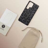 Selencia Sabi Backcover Panterprint met MagSafe Samsung Galaxy S25 Ultra - Midnight Black