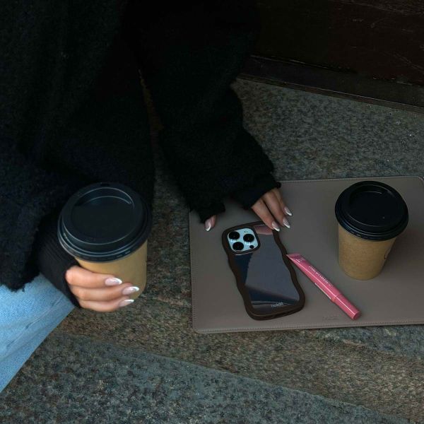Holdit Wavy Case Apple iPhone 14 Pro - Chocolate Mirror