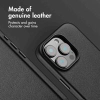 Accezz Leather Back Cover with MagSafe Apple iPhone 16 Pro - Onyx Black