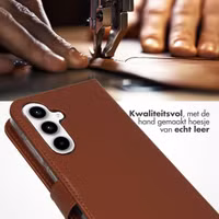 Selencia Echt Leren Bookcase Samsung Galaxy A55 - Lichtbruin