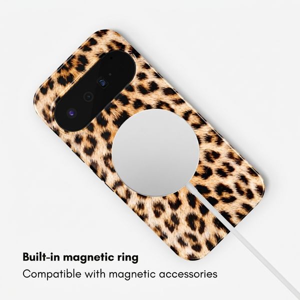 Selencia Vivid Case with MagSafe Google Pixel 11 - Wild Leo
