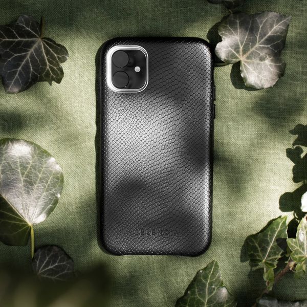 Selencia Gaia Slang Backcover iPhone 11 - Zwart