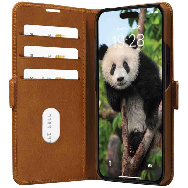 dbramante1928 Copenhagen Bookcase Apple iPhone 15 Pro Max - Bruin