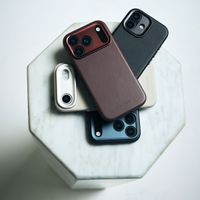 Decoded Leather Backcover MagSafe Apple iPhone 17 Pro - Navy Shadow