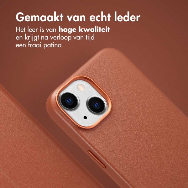 Accezz Leather Bookcase 2-in-1 met MagSafe Apple iPhone 14 - Sienna Brown