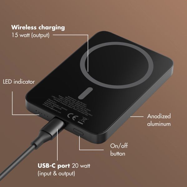 Selencia Vivid Powerbank 5,000 mAh - Wireless Powerbank - MagSafe and Qi - Black / Wild Leo