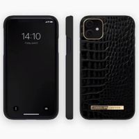 iDeal of Sweden Atelier Backcover iPhone 11 - Neo Noir Croco