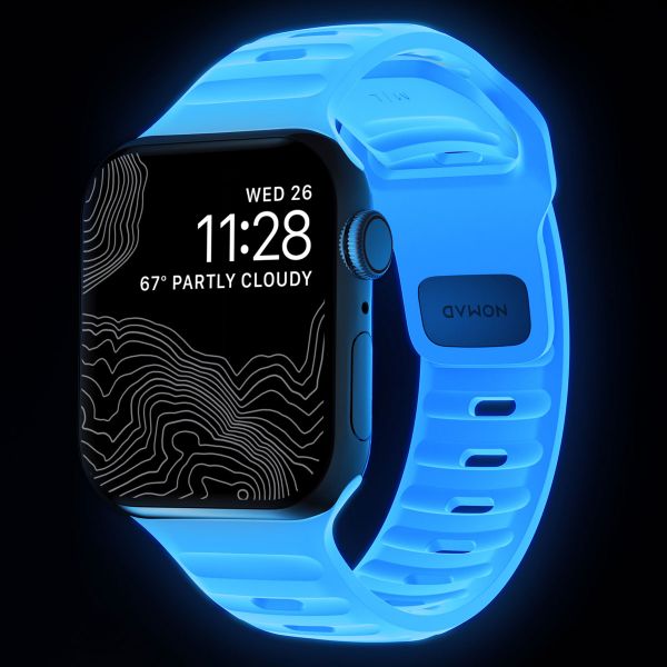 Nomad Sport band FKM Apple Watch Series 1 t/m 9 / SE (38/40/41 mm) | Series 10 (42 mm) - Icy Blue Glow