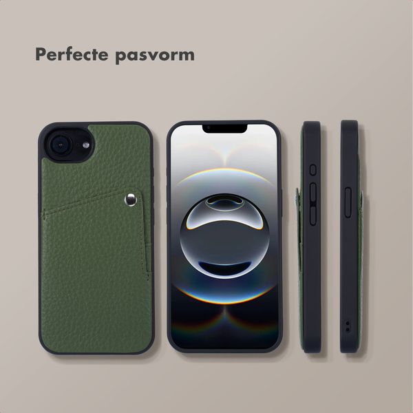 Selencia Riva Backcover met Pashouder Apple iPhone 16e - Sage Green
