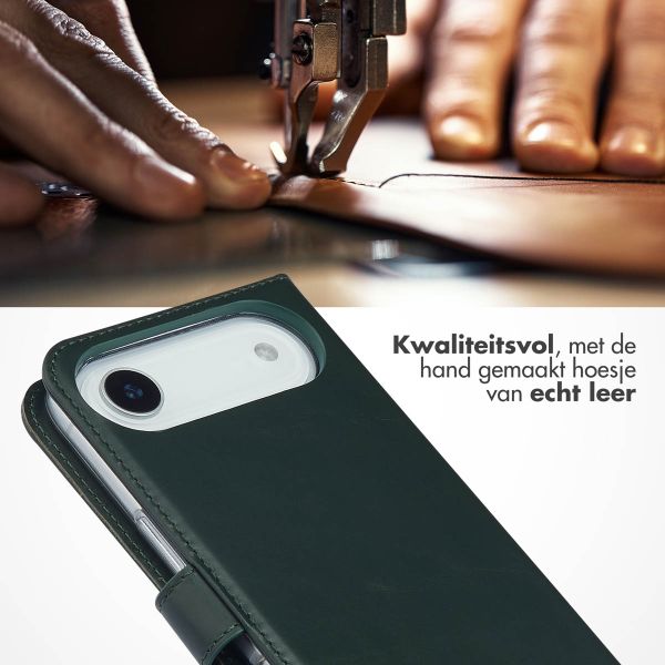 Selencia Echt Leren Bookcase Apple iPhone Air - Groen