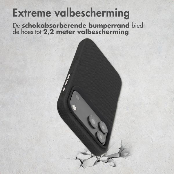 Accezz Tough Backcover met MagSafe Apple iPhone 18 Pro / 17 Pro - Zwart