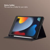 Selencia Riva Bookcase Apple iPad 9 (2021) 10.2 inch / iPad 8 (2020) 10.2 inch / iPad 7 (2019) 10.2 inch - Mocha Brown