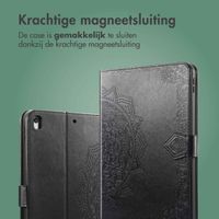 imoshion Mandala Bookcase Apple iPad 9 (2021) 10.2 inch / iPad 8 (2020) 10.2 inch / iPad 7 (2019) 10.2 inch - Zwart