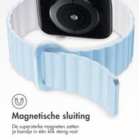 imoshion Magnetisch Siliconen bandje Apple Watch Series 1 t/m 11 / SE / Ultra (44/45/46/49 mm) - Blauw & Wit