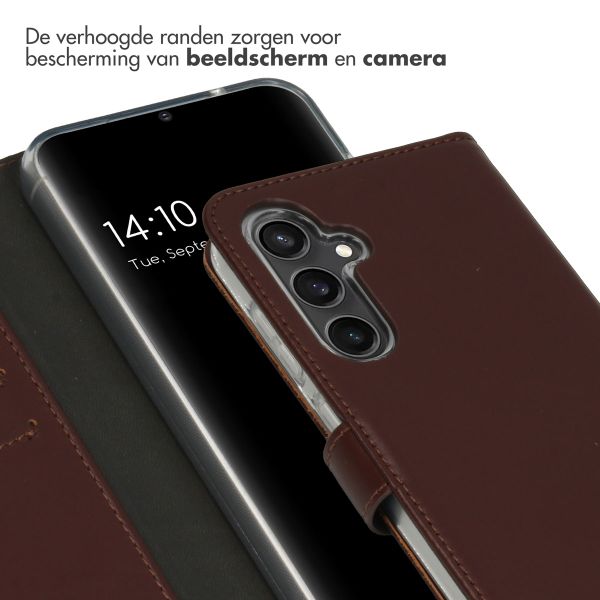 Selencia Echt Leren Bookcase Samsung Galaxy S23 FE - Bruin